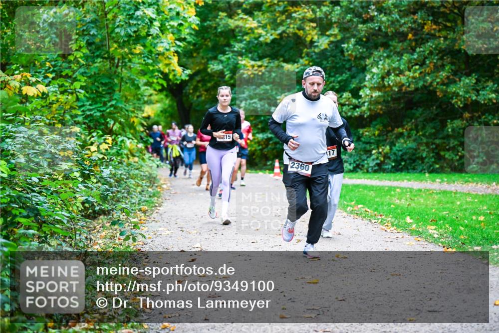 12.10.2025 - Bramfelder Halbmarathon 2025 Dr. Thomas Lammeyer http://msf.ph/oto/9349100 12.10.2025 10:29:38 Laufen 15, 2360, 117 meine-sportfotos.de