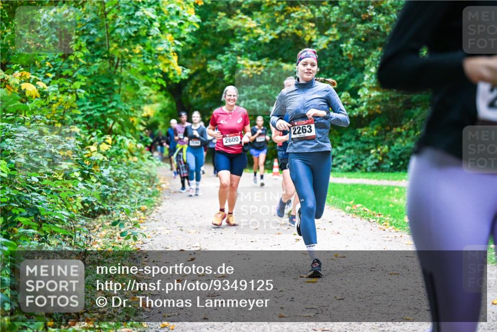 12.10.2025 - Bramfelder Halbmarathon 2025 Dr. Thomas Lammeyer http://msf.ph/oto/9349125 12.10.2025 10:29:42 Laufen 2600, 2263 meine-sportfotos.de
