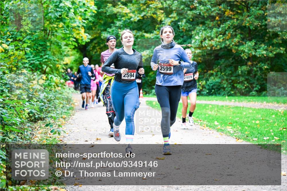 12.10.2025 - Bramfelder Halbmarathon 2025 Dr. Thomas Lammeyer http://msf.ph/oto/9349146 12.10.2025 10:29:46 Laufen 2594, 2599, 2409 meine-sportfotos.de