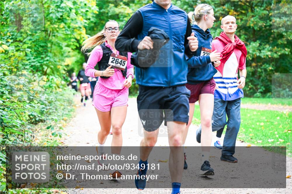 12.10.2025 - Bramfelder Halbmarathon 2025 Dr. Thomas Lammeyer http://msf.ph/oto/9349181 12.10.2025 10:29:52 Laufen 2645, 220 meine-sportfotos.de