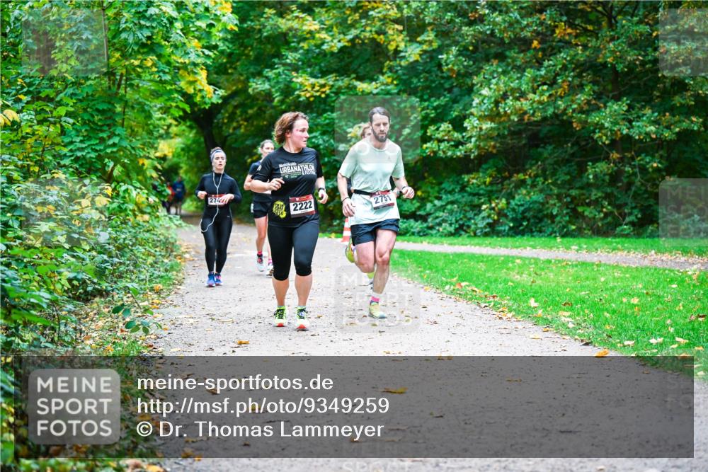 12.10.2025 - Bramfelder Halbmarathon 2025 Dr. Thomas Lammeyer http://msf.ph/oto/9349259 12.10.2025 10:30:08 Laufen 274, 2222, 2751 meine-sportfotos.de