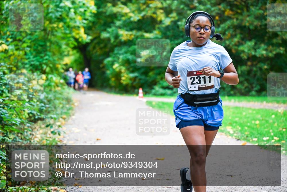 12.10.2025 - Bramfelder Halbmarathon 2025 Dr. Thomas Lammeyer http://msf.ph/oto/9349304 12.10.2025 10:30:16 Laufen 34, 2311, 151 meine-sportfotos.de