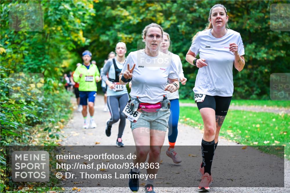 12.10.2025 - Bramfelder Halbmarathon 2025 Dr. Thomas Lammeyer http://msf.ph/oto/9349363 12.10.2025 10:30:34 Laufen 419, 2986, 141, 8142 meine-sportfotos.de