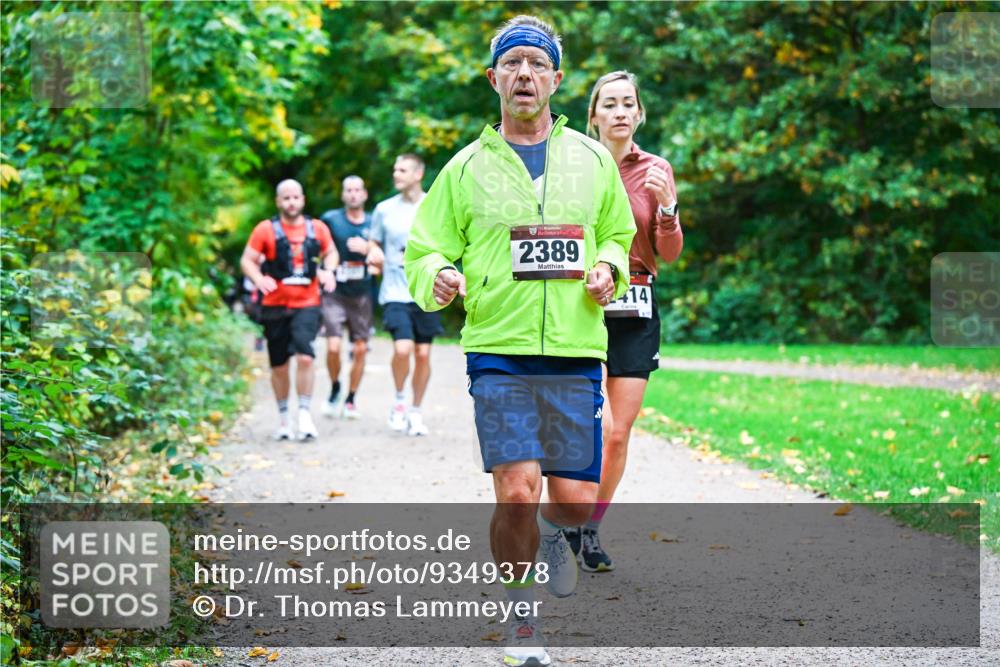 12.10.2025 - Bramfelder Halbmarathon 2025 Dr. Thomas Lammeyer http://msf.ph/oto/9349378 12.10.2025 10:30:37 Laufen 34, 2389, 414 meine-sportfotos.de