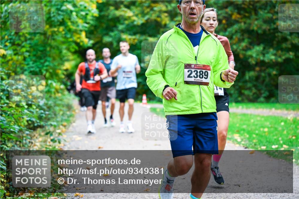 12.10.2025 - Bramfelder Halbmarathon 2025 Dr. Thomas Lammeyer http://msf.ph/oto/9349381 12.10.2025 10:30:37 Laufen 34, 2389 meine-sportfotos.de