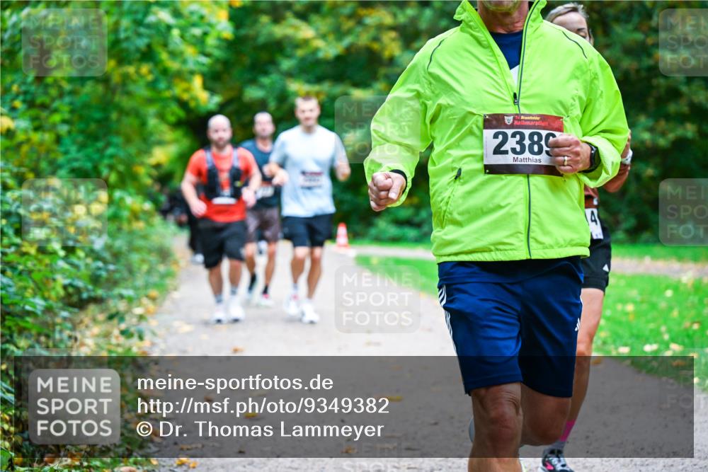 12.10.2025 - Bramfelder Halbmarathon 2025 Dr. Thomas Lammeyer http://msf.ph/oto/9349382 12.10.2025 10:30:37 Laufen 34, 2389, 4 meine-sportfotos.de