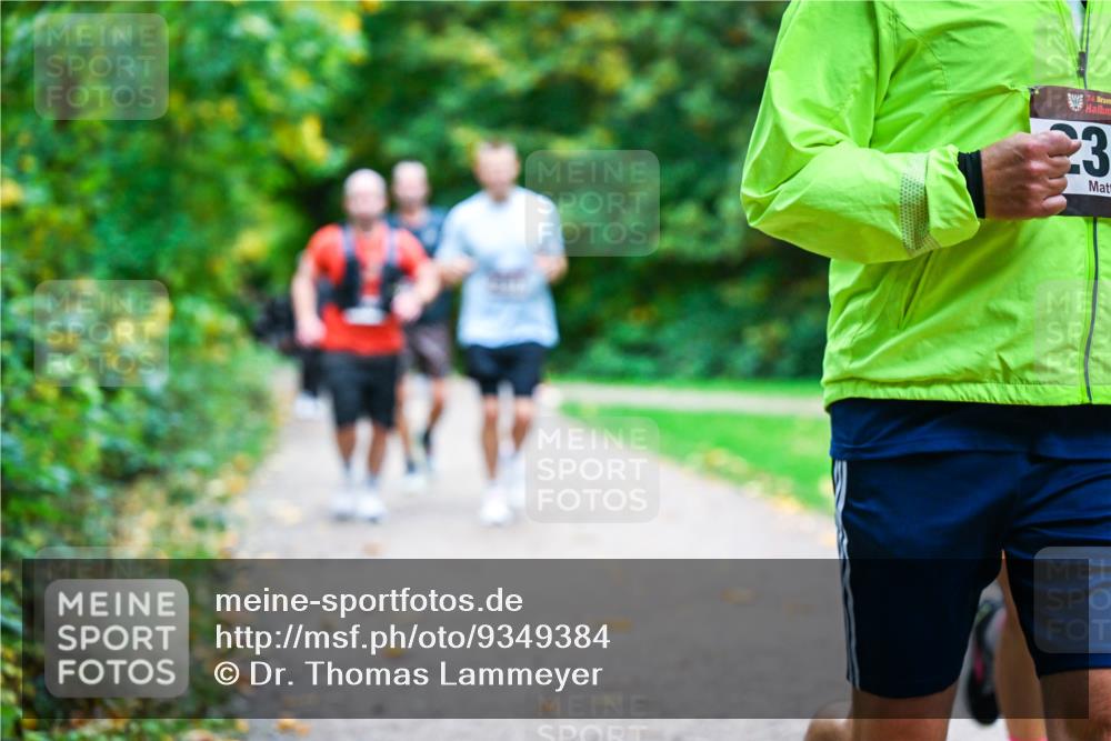 12.10.2025 - Bramfelder Halbmarathon 2025 Dr. Thomas Lammeyer http://msf.ph/oto/9349384 12.10.2025 10:30:38 Laufen 34, 3 meine-sportfotos.de