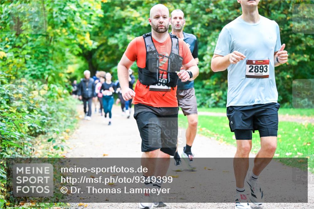 12.10.2025 - Bramfelder Halbmarathon 2025 Dr. Thomas Lammeyer http://msf.ph/oto/9349399 12.10.2025 10:30:40 Laufen 50, 2893 meine-sportfotos.de