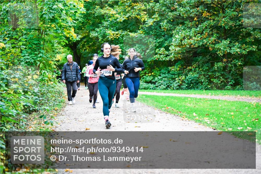 12.10.2025 - Bramfelder Halbmarathon 2025 Dr. Thomas Lammeyer http://msf.ph/oto/9349414 12.10.2025 10:30:43 Laufen 342, 2956, 2405 meine-sportfotos.de