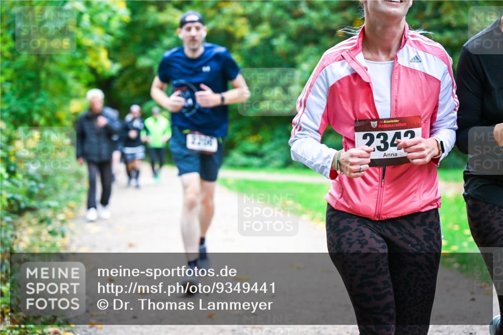 12.10.2025 - Bramfelder Halbmarathon 2025 Dr. Thomas Lammeyer http://msf.ph/oto/9349441 12.10.2025 10:30:48 Laufen 34, 2342 meine-sportfotos.de