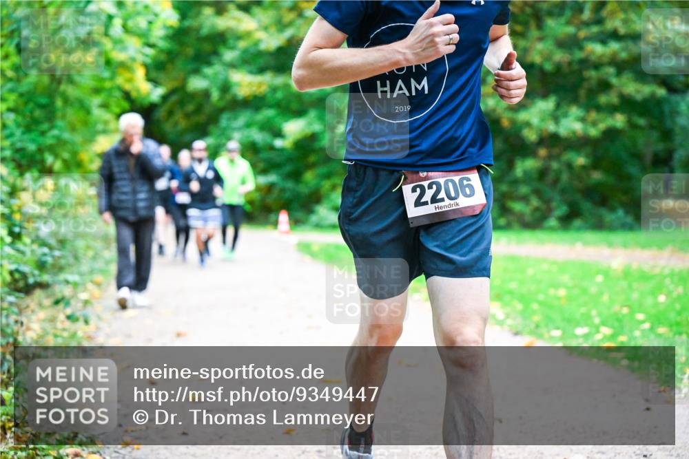 12.10.2025 - Bramfelder Halbmarathon 2025 Dr. Thomas Lammeyer http://msf.ph/oto/9349447 12.10.2025 10:30:49 Laufen 2019, 2206 meine-sportfotos.de