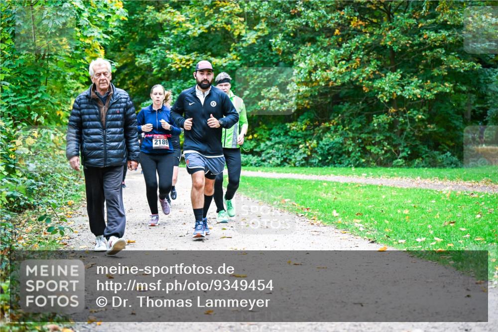12.10.2025 - Bramfelder Halbmarathon 2025 Dr. Thomas Lammeyer http://msf.ph/oto/9349454 12.10.2025 10:30:53 Laufen 2189 meine-sportfotos.de