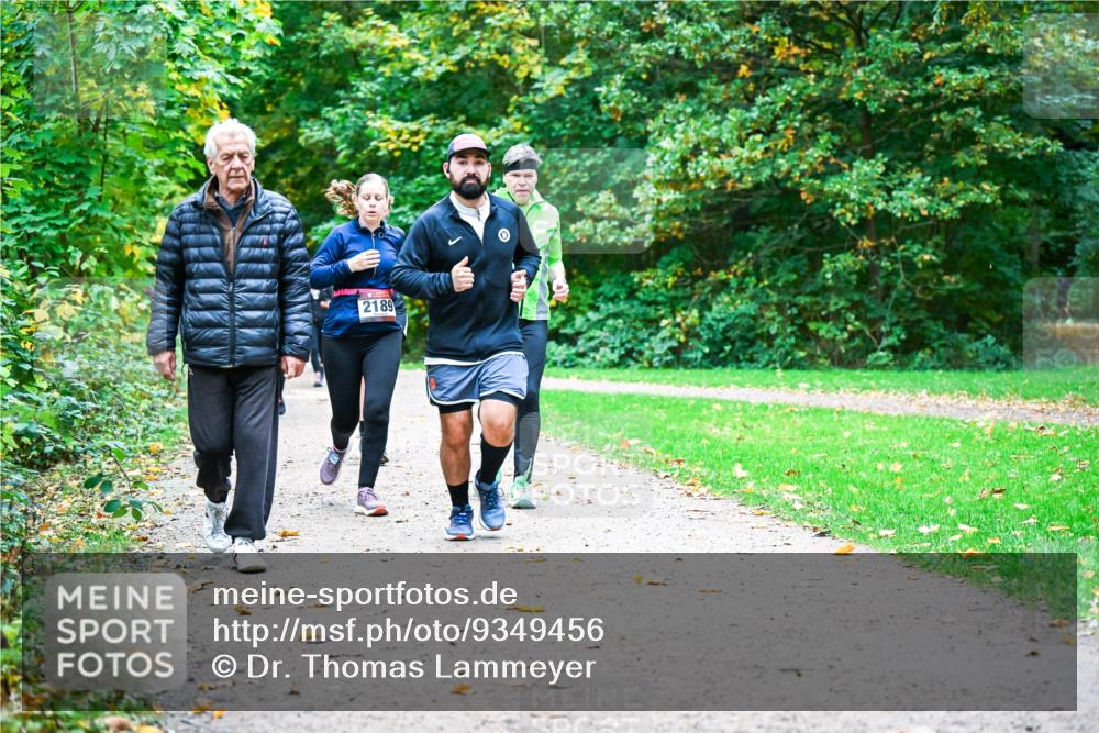 12.10.2025 - Bramfelder Halbmarathon 2025 Dr. Thomas Lammeyer http://msf.ph/oto/9349456 12.10.2025 10:30:53 Laufen 2189 meine-sportfotos.de
