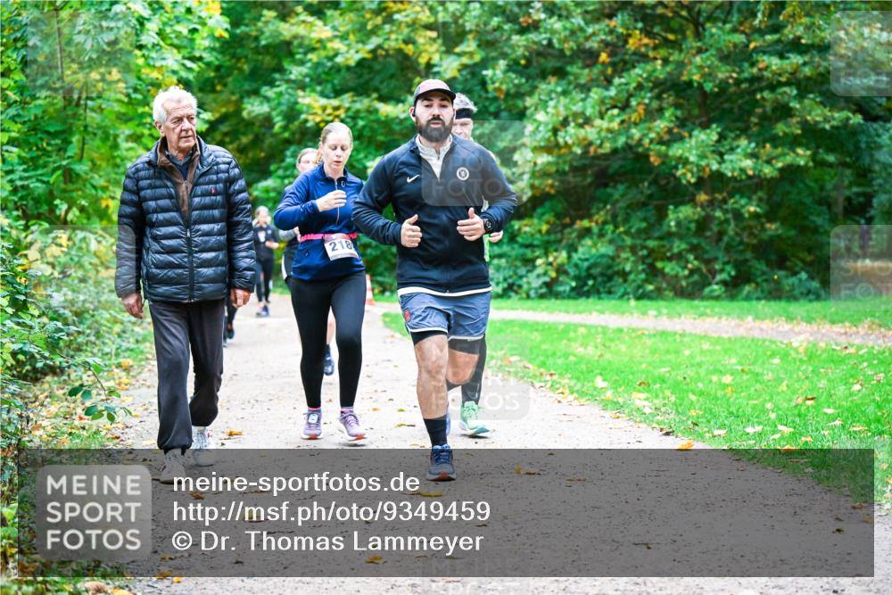 12.10.2025 - Bramfelder Halbmarathon 2025 Dr. Thomas Lammeyer http://msf.ph/oto/9349459 12.10.2025 10:30:54 Laufen 218 meine-sportfotos.de