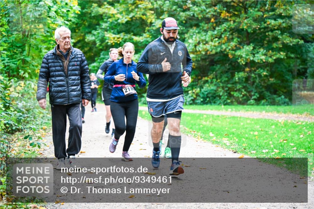 12.10.2025 - Bramfelder Halbmarathon 2025 Dr. Thomas Lammeyer http://msf.ph/oto/9349461 12.10.2025 10:30:54 Laufen 218 meine-sportfotos.de