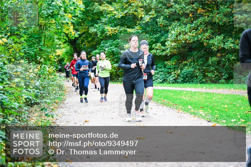 12.10.2025 - Bramfelder Halbmarathon 2025 Dr. Thomas Lammeyer http://msf.ph/oto/9349497 12.10.2025 10:31:02 Laufen 2421, 234, 22, 77 meine-sportfotos.de