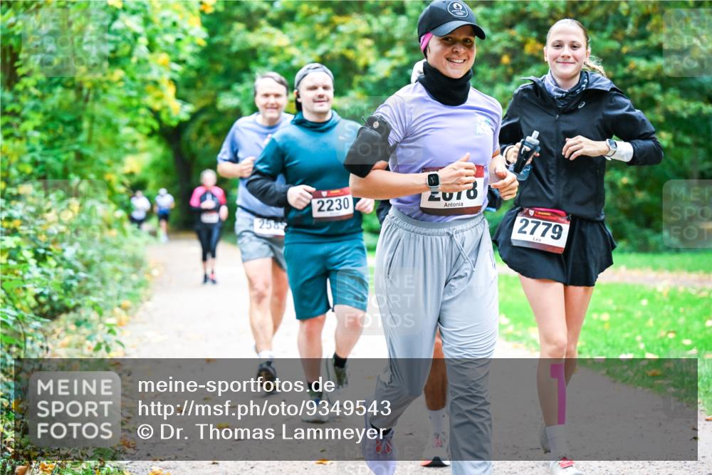 12.10.2025 - Bramfelder Halbmarathon 2025 Dr. Thomas Lammeyer http://msf.ph/oto/9349543 12.10.2025 10:31:10 Laufen 258, 2230, 2779 meine-sportfotos.de