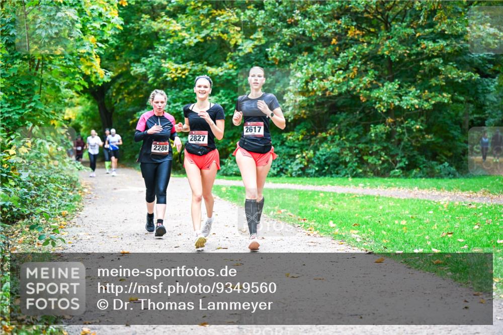 12.10.2025 - Bramfelder Halbmarathon 2025 Dr. Thomas Lammeyer http://msf.ph/oto/9349560 12.10.2025 10:31:14 Laufen 2286, 2827, 2617 meine-sportfotos.de