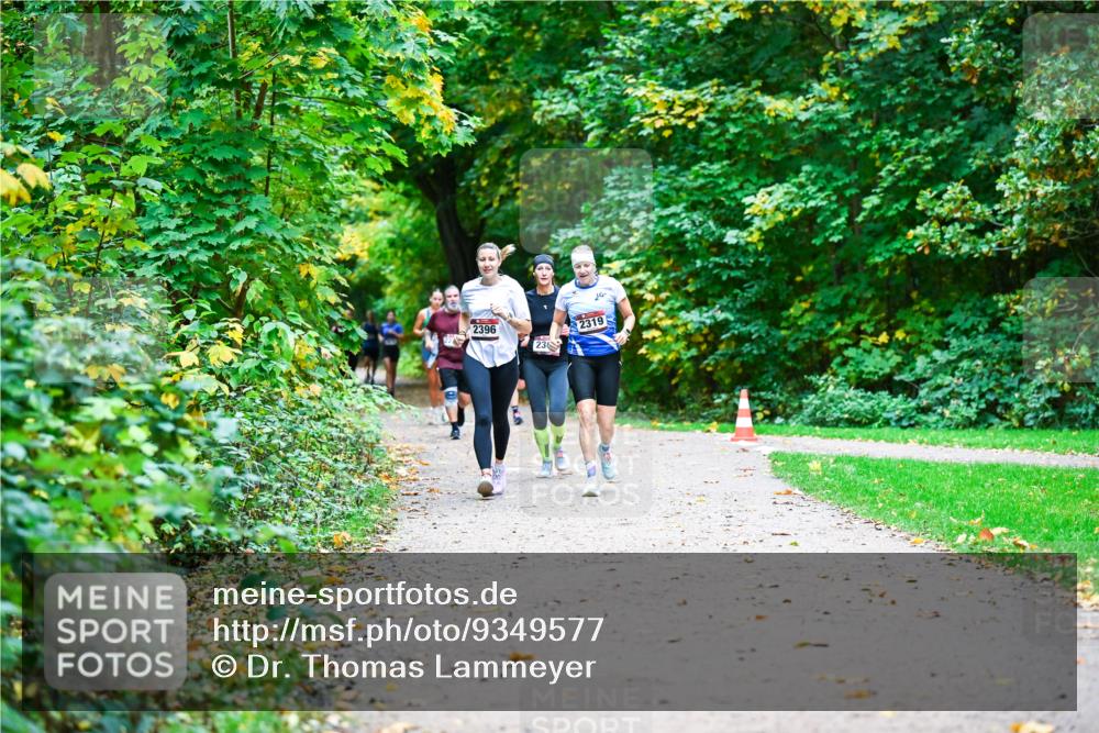 12.10.2025 - Bramfelder Halbmarathon 2025 Dr. Thomas Lammeyer http://msf.ph/oto/9349577 12.10.2025 10:31:20 Laufen 2396, 23, 2319 meine-sportfotos.de