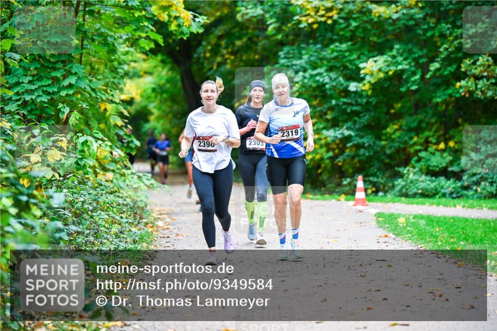 12.10.2025 - Bramfelder Halbmarathon 2025 Dr. Thomas Lammeyer http://msf.ph/oto/9349584 12.10.2025 10:31:21 Laufen 2319, 2398, 23031 meine-sportfotos.de