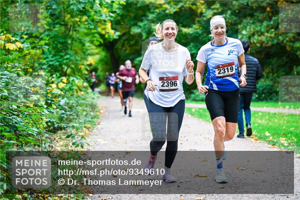 12.10.2025 - Bramfelder Halbmarathon 2025 Dr. Thomas Lammeyer http://msf.ph/oto/9349610 12.10.2025 10:31:25 Laufen 2319, 2396 meine-sportfotos.de