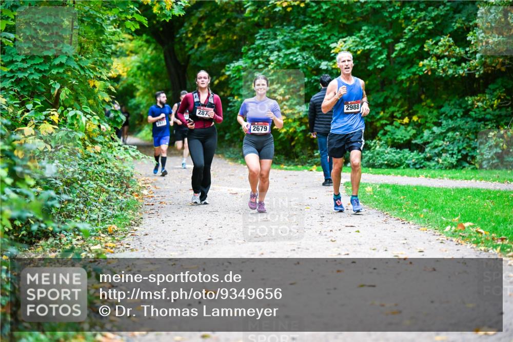 12.10.2025 - Bramfelder Halbmarathon 2025 Dr. Thomas Lammeyer http://msf.ph/oto/9349656 12.10.2025 10:31:34 Laufen 287, 2937, 2679, 2988 meine-sportfotos.de