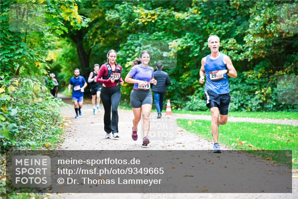 12.10.2025 - Bramfelder Halbmarathon 2025 Dr. Thomas Lammeyer http://msf.ph/oto/9349665 12.10.2025 10:31:36 Laufen 873, 1079, 29 meine-sportfotos.de