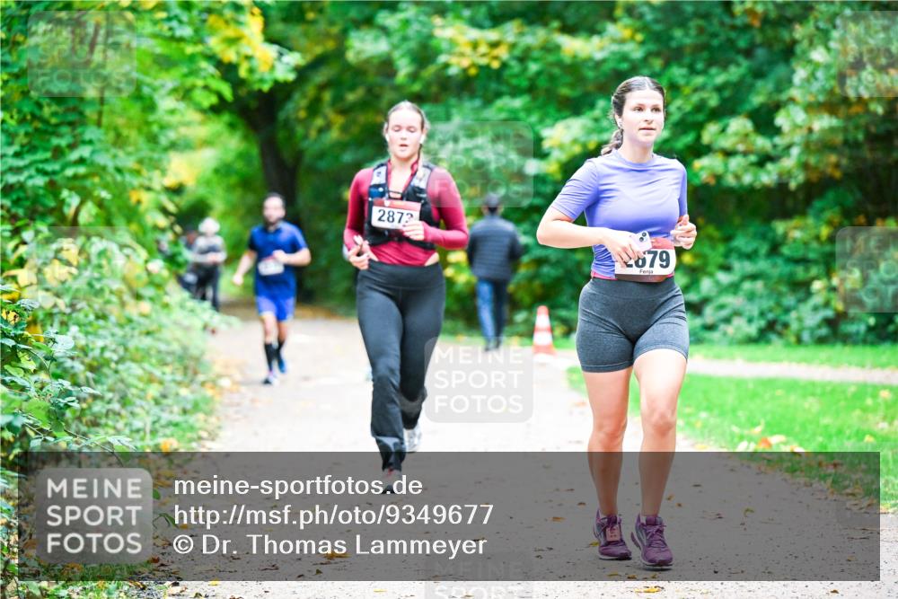 12.10.2025 - Bramfelder Halbmarathon 2025 Dr. Thomas Lammeyer http://msf.ph/oto/9349677 12.10.2025 10:31:38 Laufen 2872, 879 meine-sportfotos.de