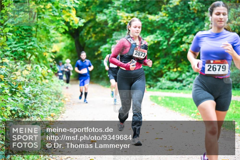 12.10.2025 - Bramfelder Halbmarathon 2025 Dr. Thomas Lammeyer http://msf.ph/oto/9349684 12.10.2025 10:31:39 Laufen 2873, 2679 meine-sportfotos.de