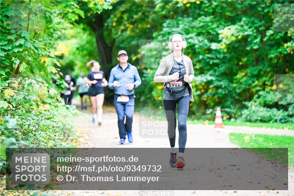 12.10.2025 - Bramfelder Halbmarathon 2025 Dr. Thomas Lammeyer http://msf.ph/oto/9349732 12.10.2025 10:31:49 Laufen  meine-sportfotos.de