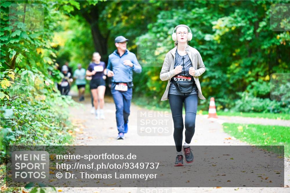 12.10.2025 - Bramfelder Halbmarathon 2025 Dr. Thomas Lammeyer http://msf.ph/oto/9349737 12.10.2025 10:31:50 Laufen  meine-sportfotos.de
