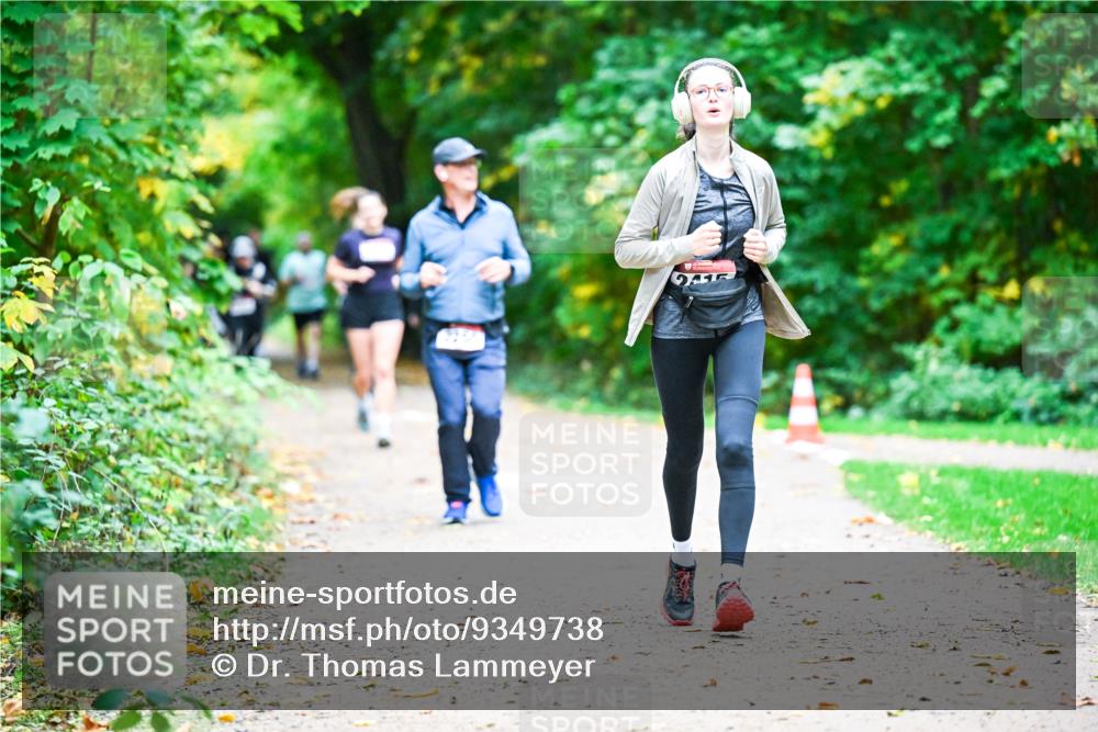 12.10.2025 - Bramfelder Halbmarathon 2025 Dr. Thomas Lammeyer http://msf.ph/oto/9349738 12.10.2025 10:31:50 Laufen  meine-sportfotos.de