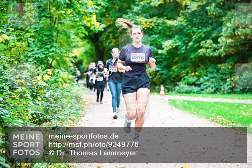 12.10.2025 - Bramfelder Halbmarathon 2025 Dr. Thomas Lammeyer http://msf.ph/oto/9349776 12.10.2025 10:31:57 Laufen 2959, 2315 meine-sportfotos.de