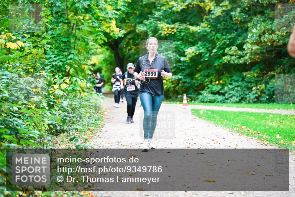 12.10.2025 - Bramfelder Halbmarathon 2025 Dr. Thomas Lammeyer http://msf.ph/oto/9349786 12.10.2025 10:32:00 Laufen 2822, 2959 meine-sportfotos.de