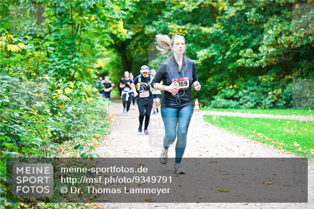 12.10.2025 - Bramfelder Halbmarathon 2025 Dr. Thomas Lammeyer http://msf.ph/oto/9349791 12.10.2025 10:32:00 Laufen 2822, 959 meine-sportfotos.de