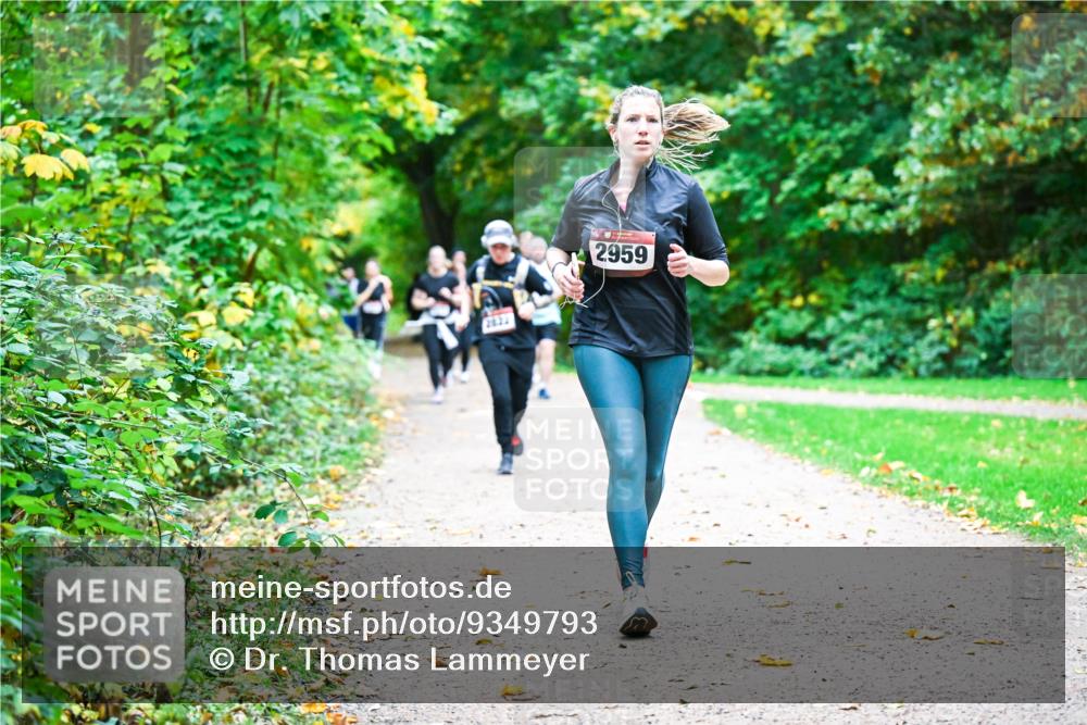 12.10.2025 - Bramfelder Halbmarathon 2025 Dr. Thomas Lammeyer http://msf.ph/oto/9349793 12.10.2025 10:32:01 Laufen 2959 meine-sportfotos.de