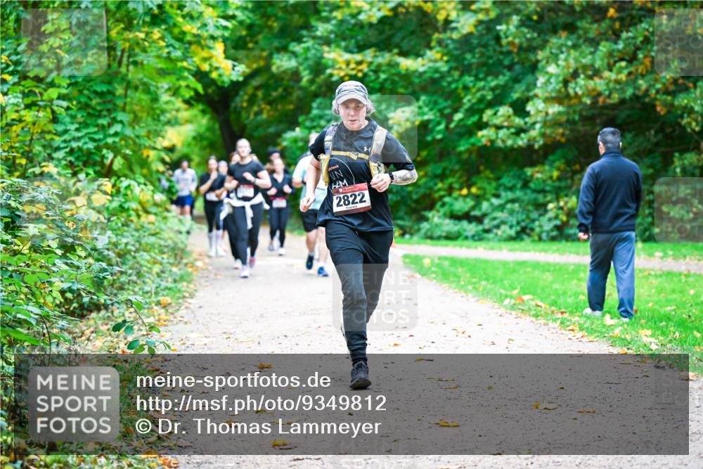 12.10.2025 - Bramfelder Halbmarathon 2025 Dr. Thomas Lammeyer http://msf.ph/oto/9349812 12.10.2025 10:32:04 Laufen 2822 meine-sportfotos.de