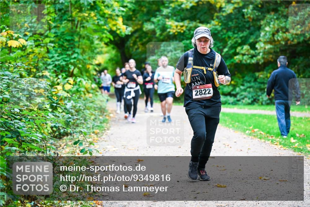 12.10.2025 - Bramfelder Halbmarathon 2025 Dr. Thomas Lammeyer http://msf.ph/oto/9349816 12.10.2025 10:32:04 Laufen 2822 meine-sportfotos.de