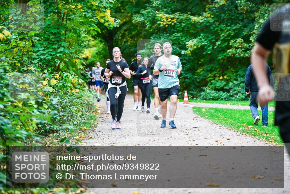 12.10.2025 - Bramfelder Halbmarathon 2025 Dr. Thomas Lammeyer http://msf.ph/oto/9349822 12.10.2025 10:32:06 Laufen 2009, 2467, 239, 2373, 2374 meine-sportfotos.de