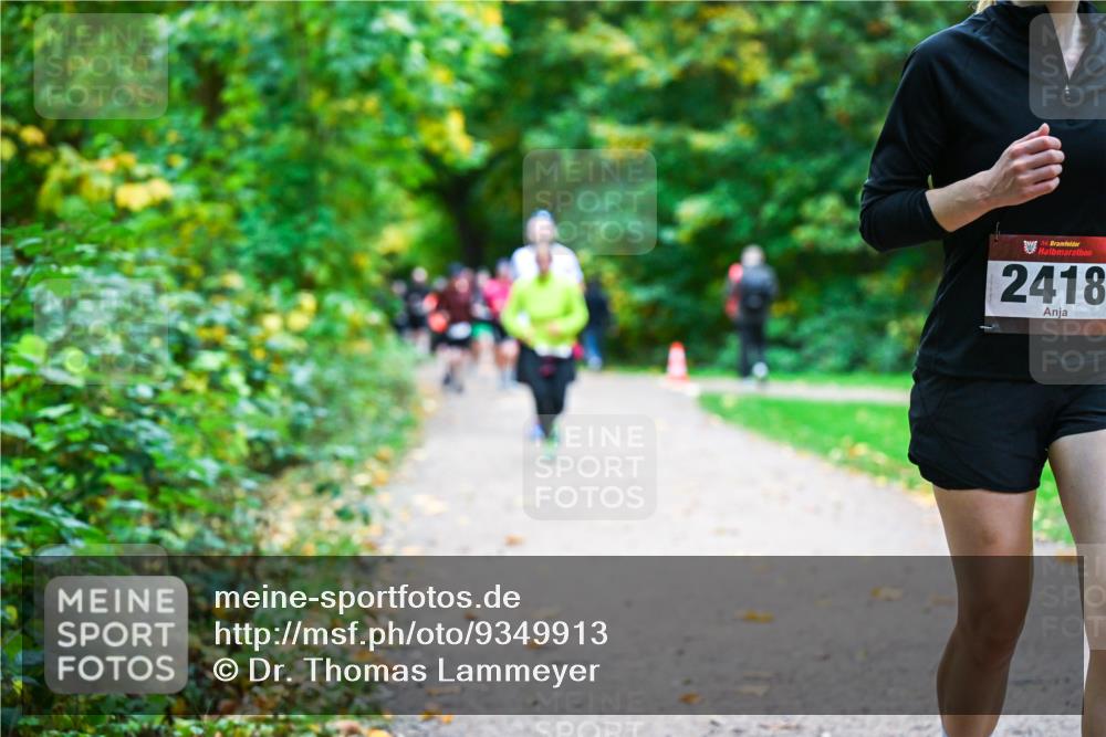 12.10.2025 - Bramfelder Halbmarathon 2025 Dr. Thomas Lammeyer http://msf.ph/oto/9349913 12.10.2025 10:32:20 Laufen 34, 2418 meine-sportfotos.de