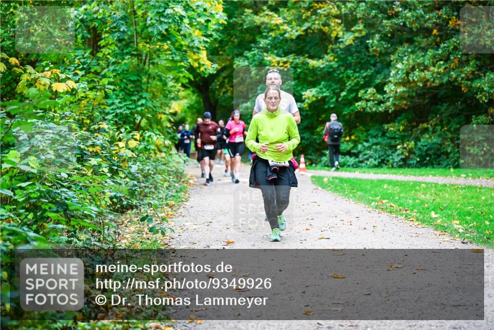12.10.2025 - Bramfelder Halbmarathon 2025 Dr. Thomas Lammeyer http://msf.ph/oto/9349926 12.10.2025 10:32:23 Laufen  meine-sportfotos.de