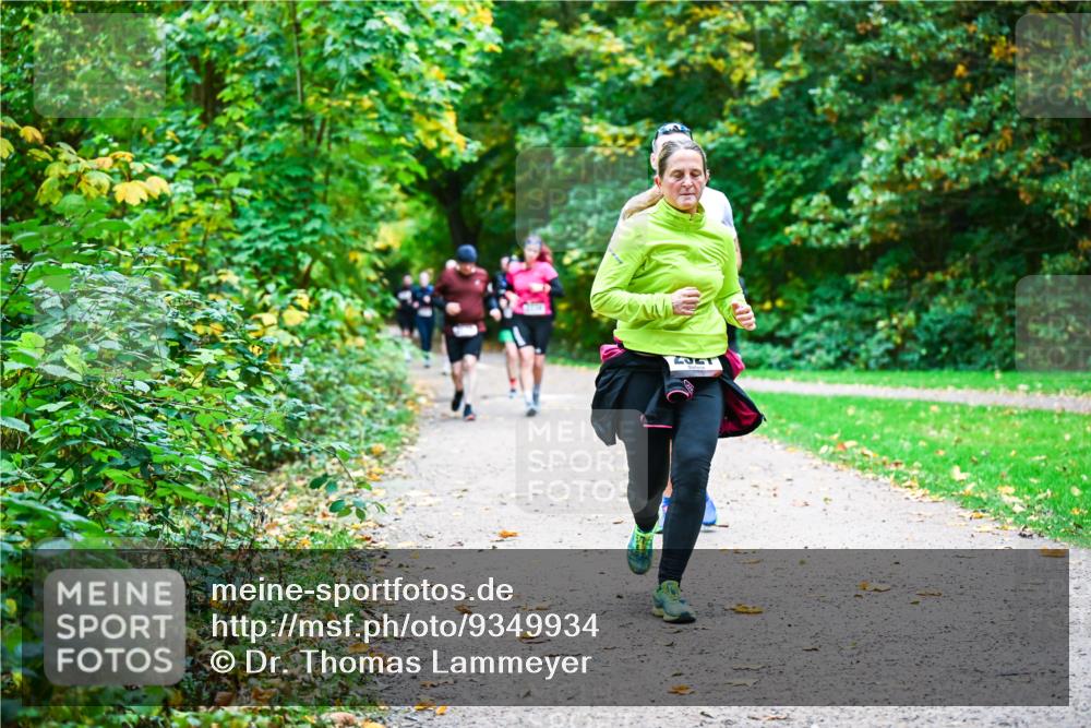 12.10.2025 - Bramfelder Halbmarathon 2025 Dr. Thomas Lammeyer http://msf.ph/oto/9349934 12.10.2025 10:32:24 Laufen  meine-sportfotos.de