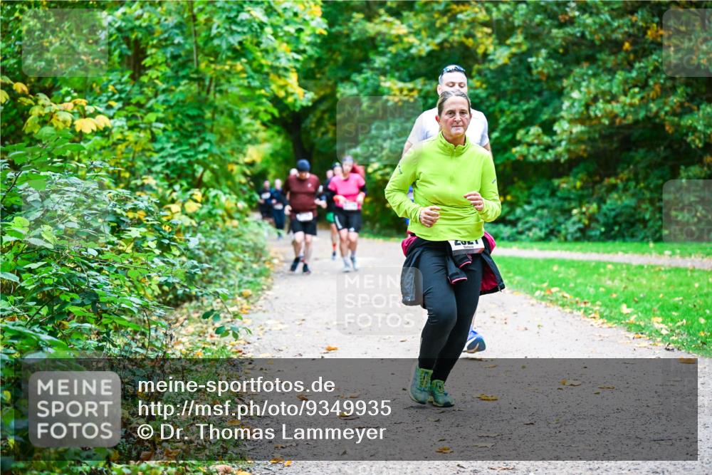 12.10.2025 - Bramfelder Halbmarathon 2025 Dr. Thomas Lammeyer http://msf.ph/oto/9349935 12.10.2025 10:32:24 Laufen  meine-sportfotos.de