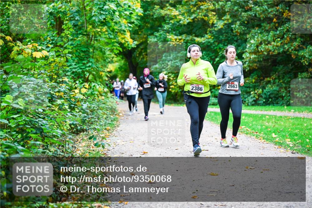 12.10.2025 - Bramfelder Halbmarathon 2025 Dr. Thomas Lammeyer http://msf.ph/oto/9350068 12.10.2025 10:32:48 Laufen 2663, 2386 meine-sportfotos.de