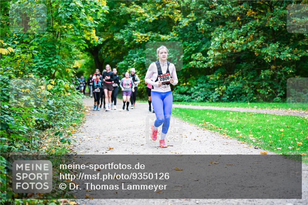 12.10.2025 - Bramfelder Halbmarathon 2025 Dr. Thomas Lammeyer http://msf.ph/oto/9350126 12.10.2025 10:33:00 Laufen 2806 meine-sportfotos.de