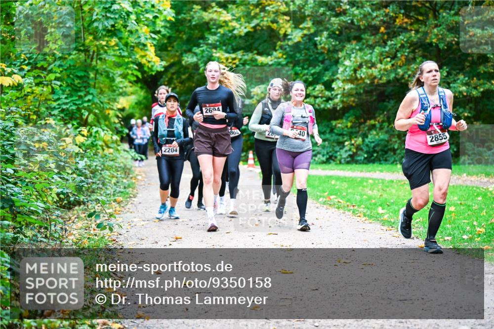 12.10.2025 - Bramfelder Halbmarathon 2025 Dr. Thomas Lammeyer http://msf.ph/oto/9350158 12.10.2025 10:33:05 Laufen 2204, 2694, 804, 20, 40, 2855 meine-sportfotos.de