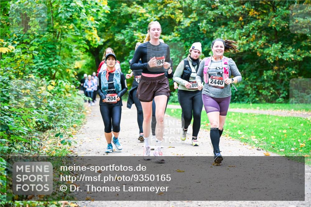 12.10.2025 - Bramfelder Halbmarathon 2025 Dr. Thomas Lammeyer http://msf.ph/oto/9350165 12.10.2025 10:33:06 Laufen 204, 2, 694, 8, 805, 2440 meine-sportfotos.de