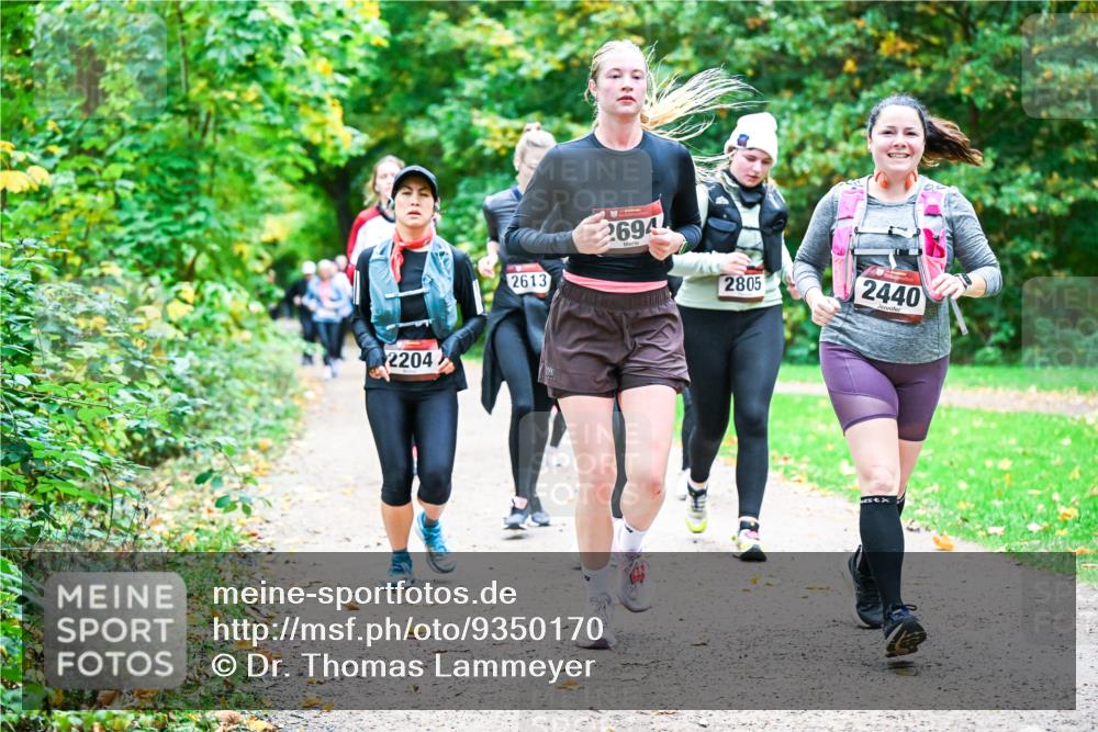 12.10.2025 - Bramfelder Halbmarathon 2025 Dr. Thomas Lammeyer http://msf.ph/oto/9350170 12.10.2025 10:33:07 Laufen 2204, 2613, 2694, 2805, 2440 meine-sportfotos.de