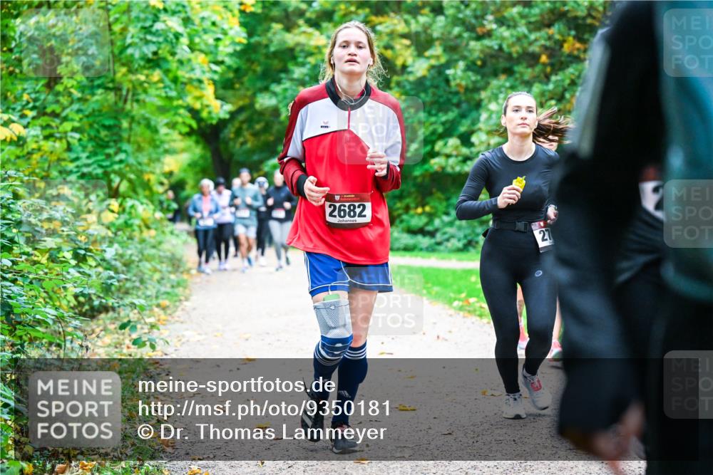 12.10.2025 - Bramfelder Halbmarathon 2025 Dr. Thomas Lammeyer http://msf.ph/oto/9350181 12.10.2025 10:33:10 Laufen 31, 2682, 27 meine-sportfotos.de