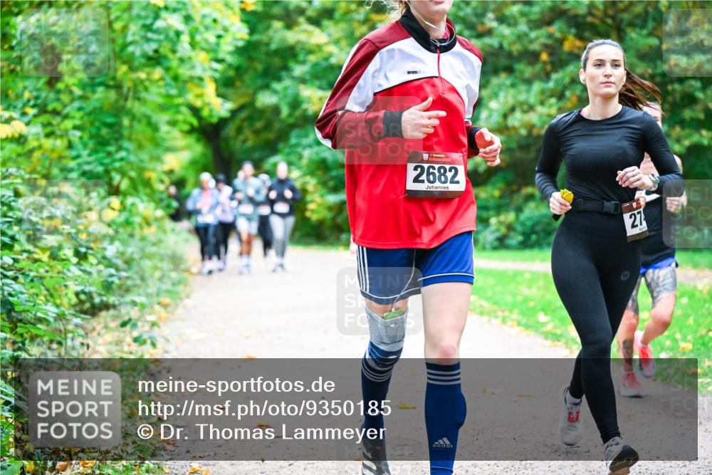 12.10.2025 - Bramfelder Halbmarathon 2025 Dr. Thomas Lammeyer http://msf.ph/oto/9350185 12.10.2025 10:33:10 Laufen 54, 2682, 27 meine-sportfotos.de